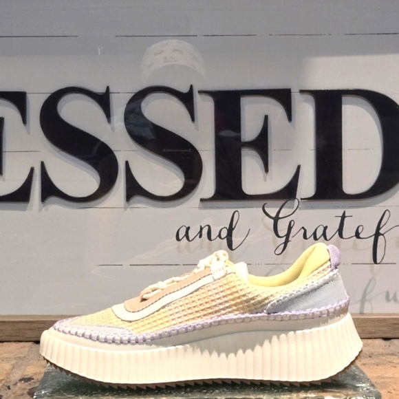 Dolce Vitta "Dolen' Platform Pastel Stripe Knit Stitch Sneakers Wmns 9.5 - Picture 5 of 9